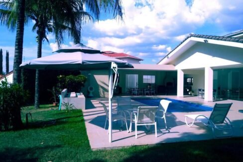 152504_4ed1594c-42ba-419d-8138-cd4f95cf175d_2x