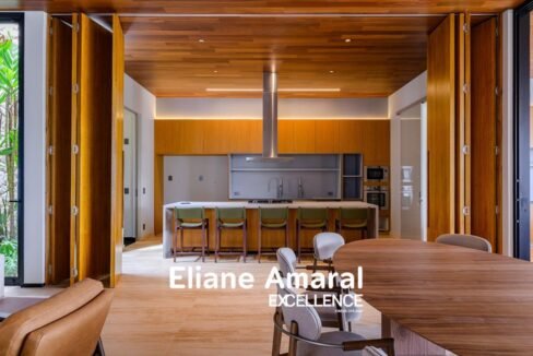 153034_1f53bcb3-8296-4b96-9af9-1c0a3e1c2279_2x